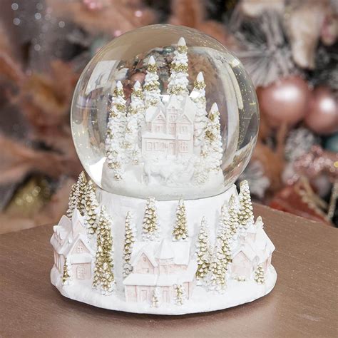 snow globes uk.